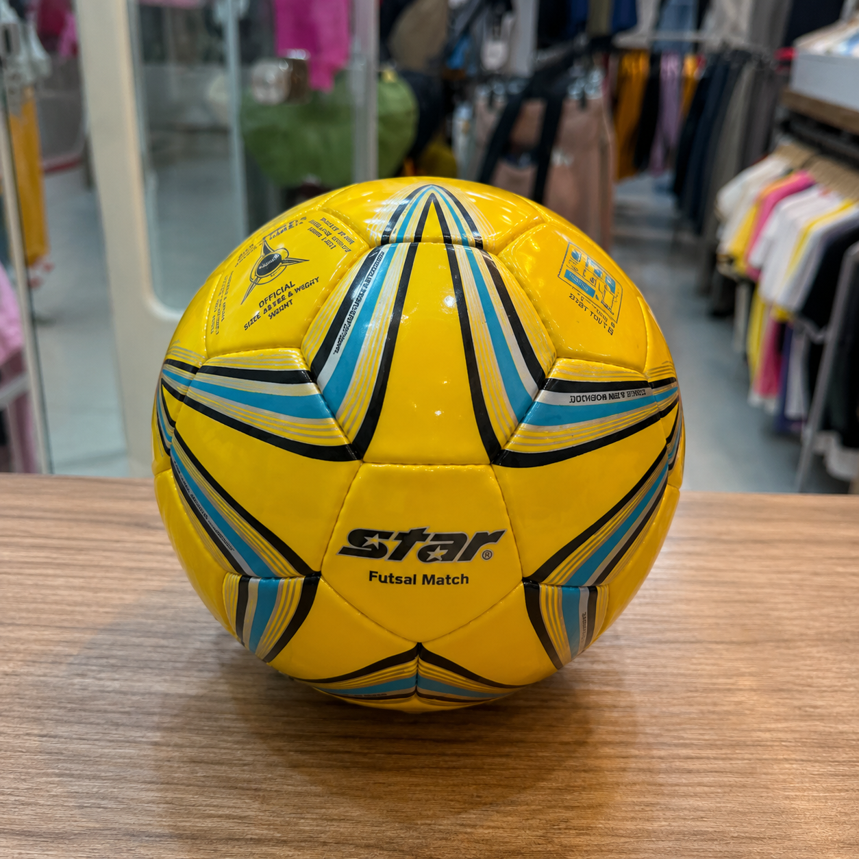 توپ سالنی دوختی سایز 4برند استارمدل: Futsal Match (FB524-05)